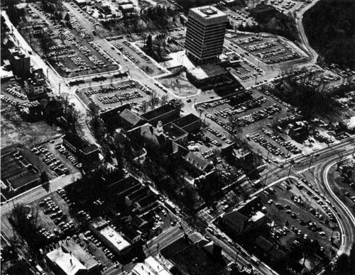 View of the Fairfax County Courthouse, the Massey
Building, and downtown Fairfax. Photo by Bernie Boston, 1976.