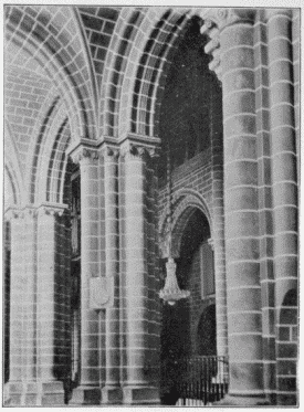 FIG. 20.Evora.S�. Interior.