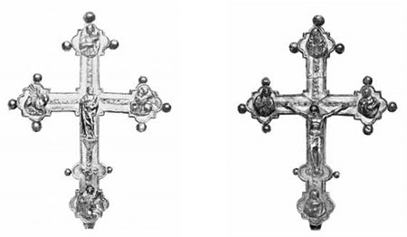 BAGNI DI LUCCA — S. PIETRO A CORSENA:
CROCE PROCESSIONALE IN ARGENTO.
(SEC. XV).